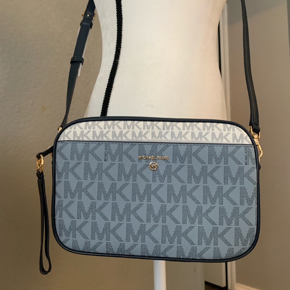 New Mk set 💙 crossbody & cardholder - Picture 3 of 10